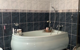 ŁAZIENKA NA PIĘPRZE